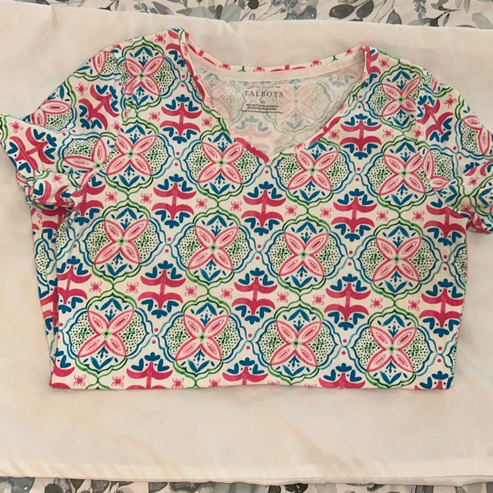 Talbots V-Neck Tee T Shirt Size XS, The Talbots Tee